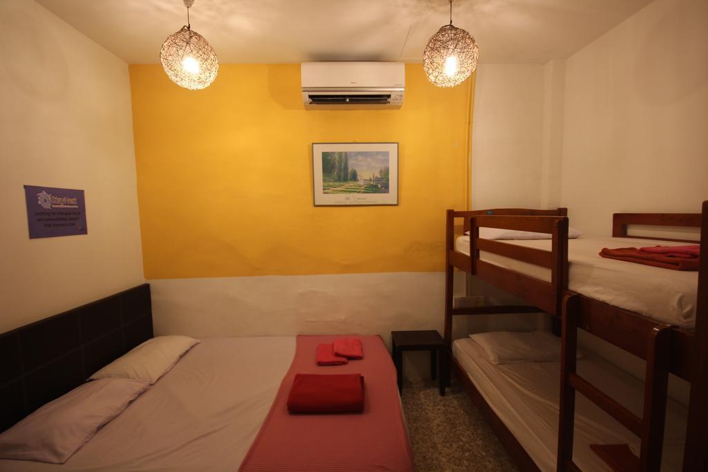 Cocoa Mews Cafe And Homestay George Town Exterior photo