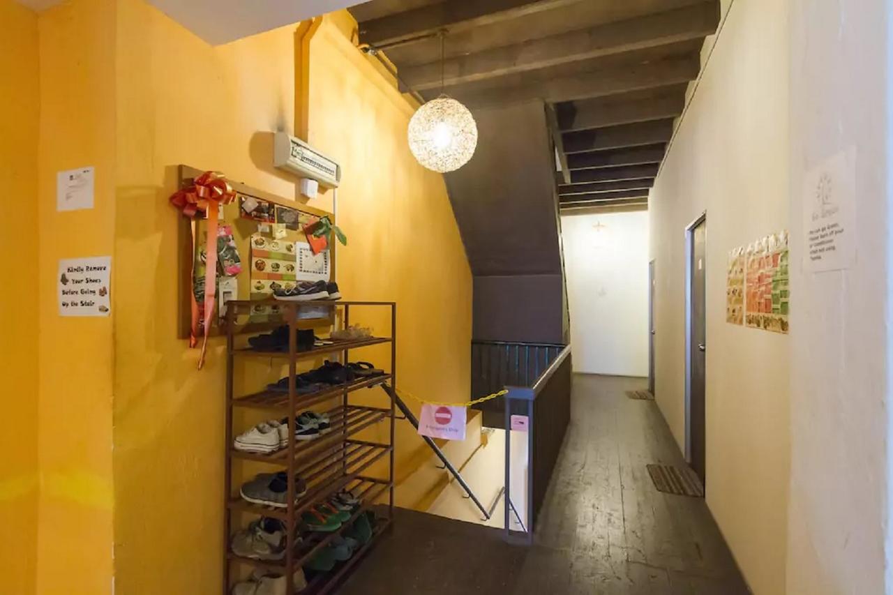 Cocoa Mews Cafe And Homestay George Town Exterior photo