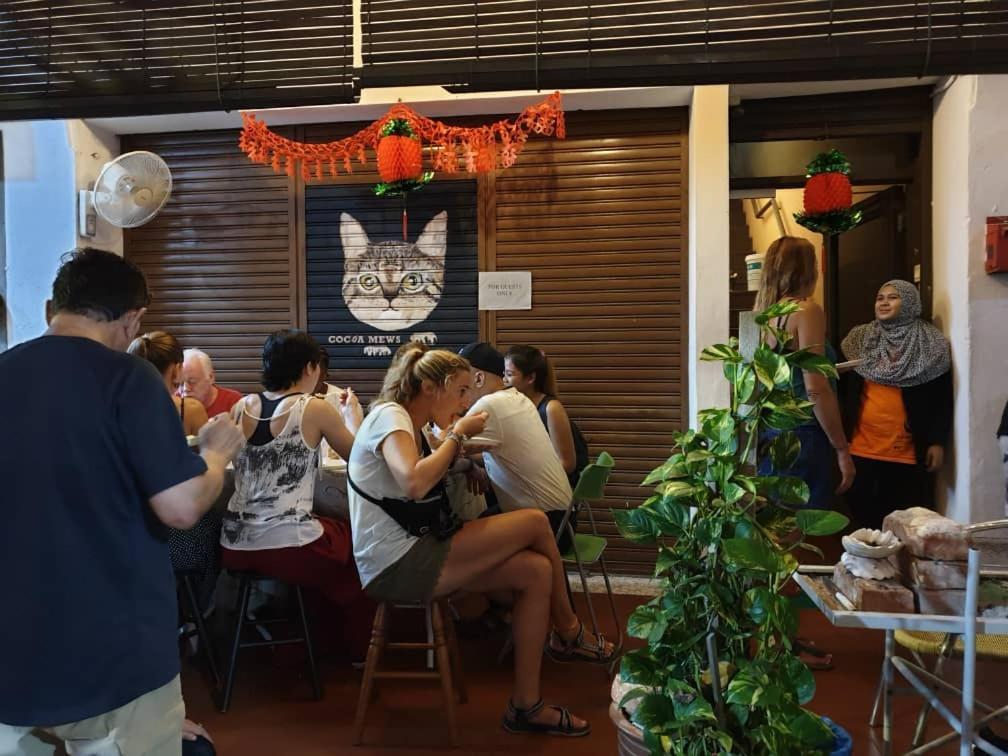 Cocoa Mews Cafe And Homestay George Town Exterior photo